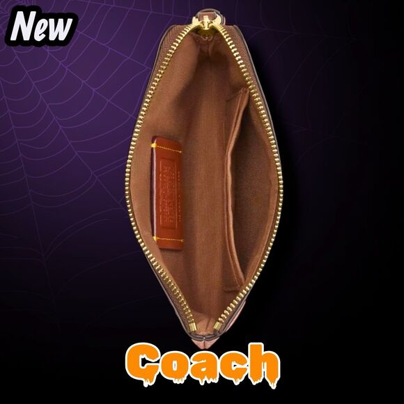 New NWT Coach Corner Zip Wristlet in Signature Canvas with Pumpkin Print - Picture 2 of 3